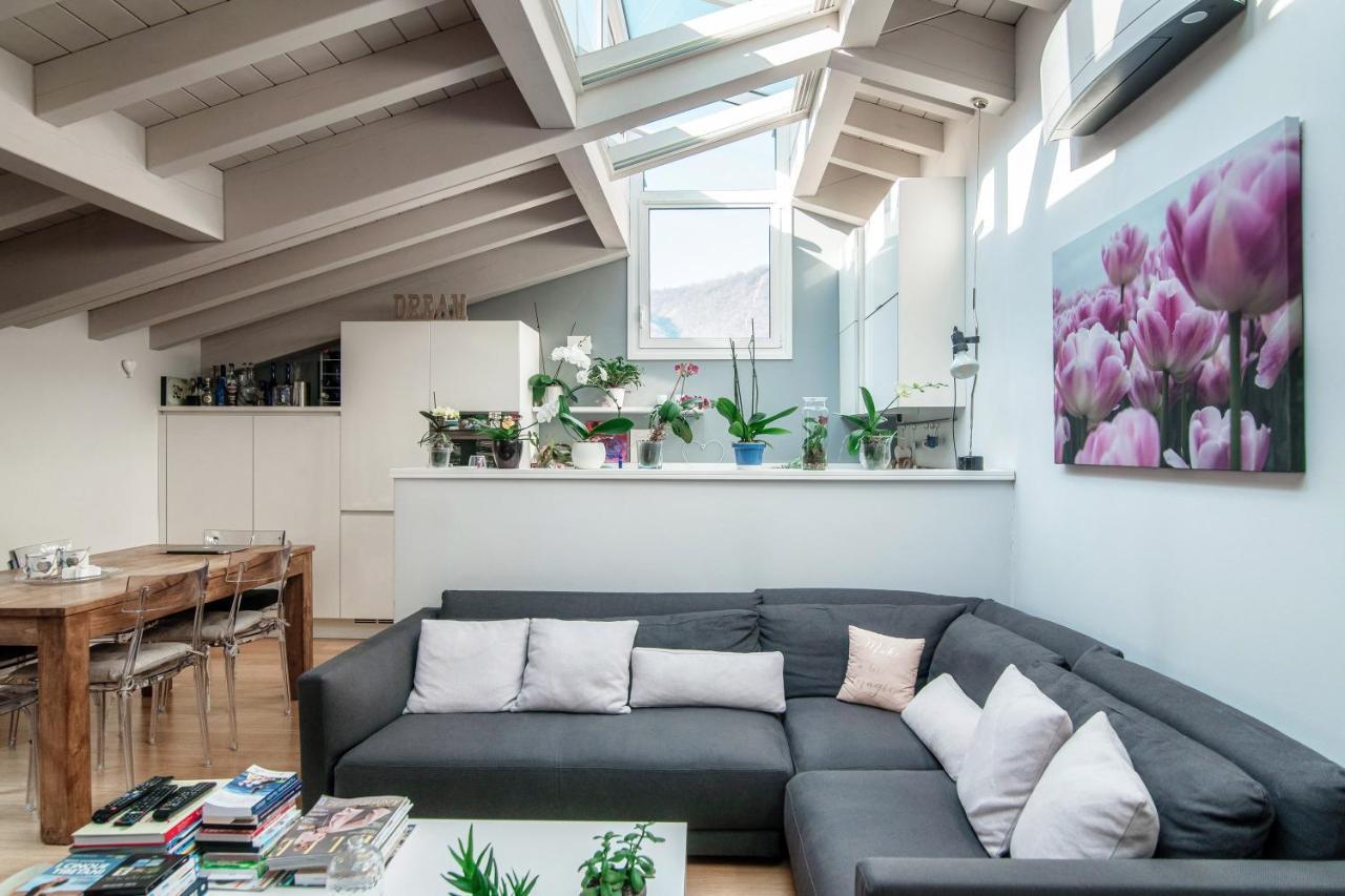 Joivy Isotta'S House With 2 Cosy Balconies Apartment โกโม ภายนอก รูปภาพ